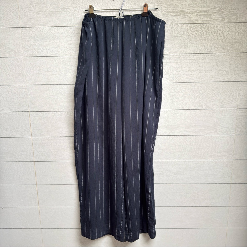 Vince | Lightweight Navy Pinstripe Wide Leg Pants – Quiet Luxury | Size XXL